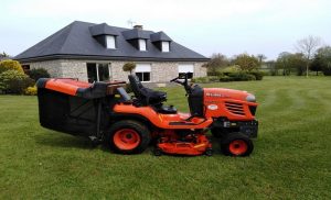 Assurance pour tracteur tondeuse : ce que la loi exige vraiment | Courrier de l&rsquo;Ouest